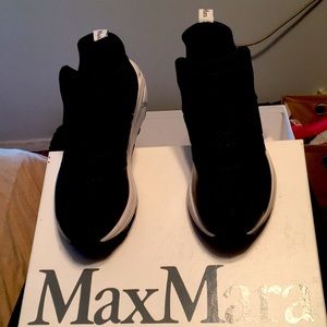 Authentic Max Mara running shoes black denim. Worn only once